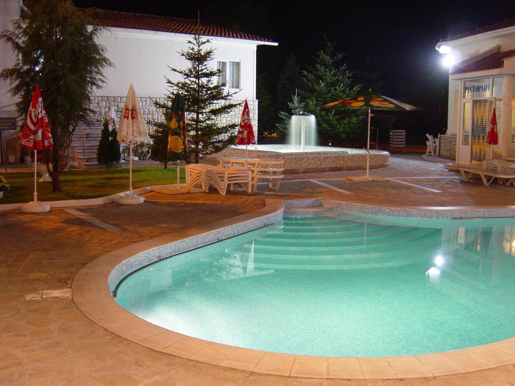 Hotel Markita Velingrad Bagian luar foto